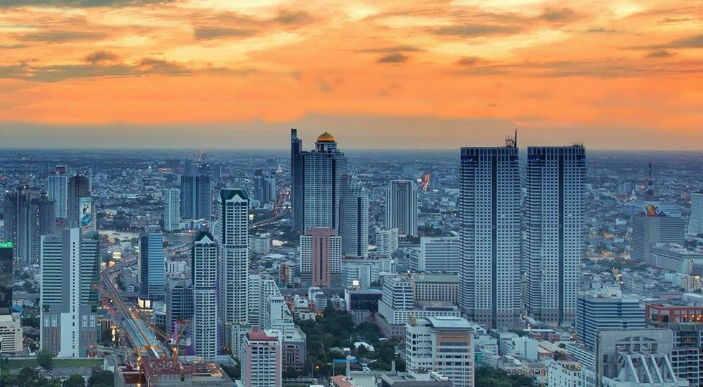Thailand relaxes COVID-19 measures to help revive economy