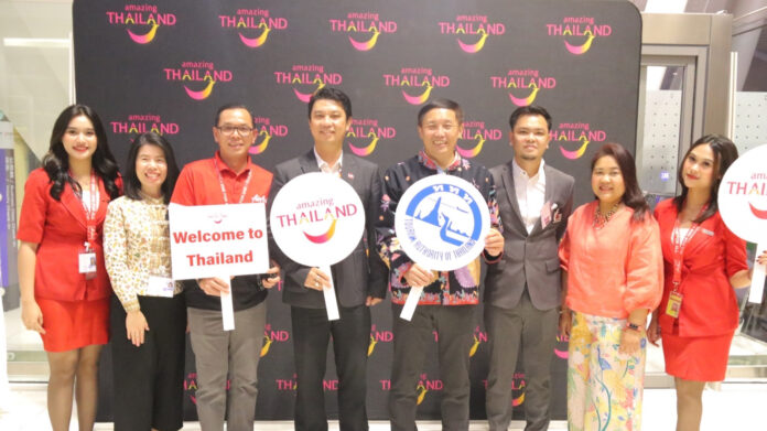 TAT welcomes AirAsia’s inaugural flight from Denpasar (Bali) to Phuket